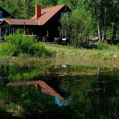 Saunahouse Rae Vallas